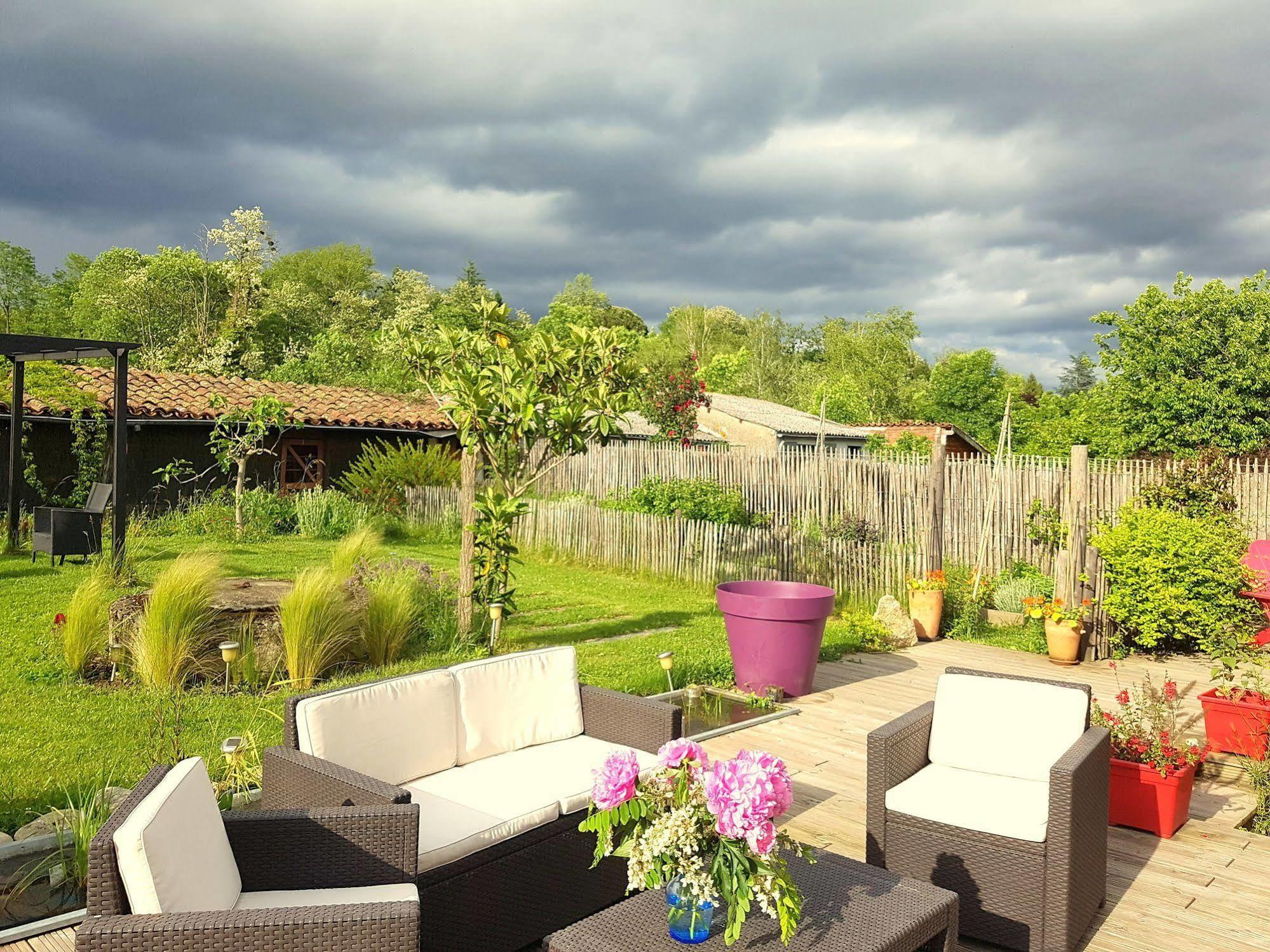 Hotel Logis Restaurant La Barguillere