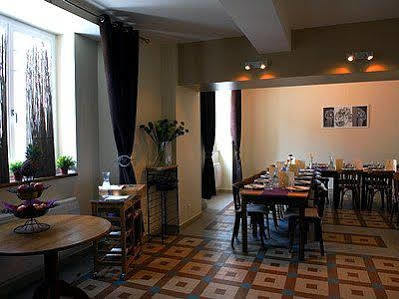 Logis Restaurant La Barguillere Saint-Pierre-de-Rivière